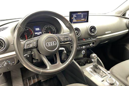 valkoinen Audi A3 2019 kuva 8.