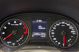 valkoinen Audi A3 2019 kuva 18.