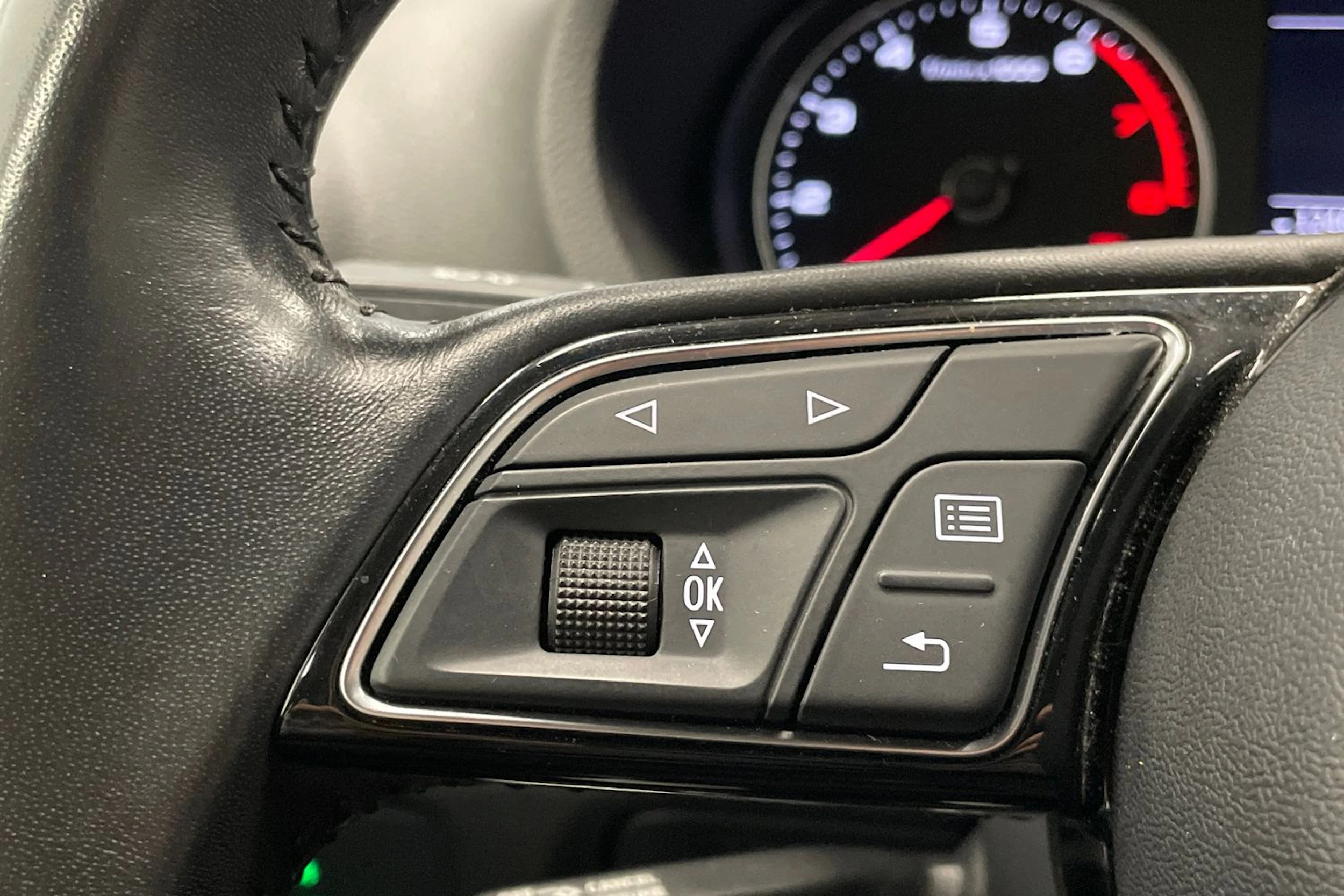 valkoinen Audi A3 2019 kuva 19.