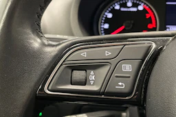 valkoinen Audi A3 2019 kuva 19.