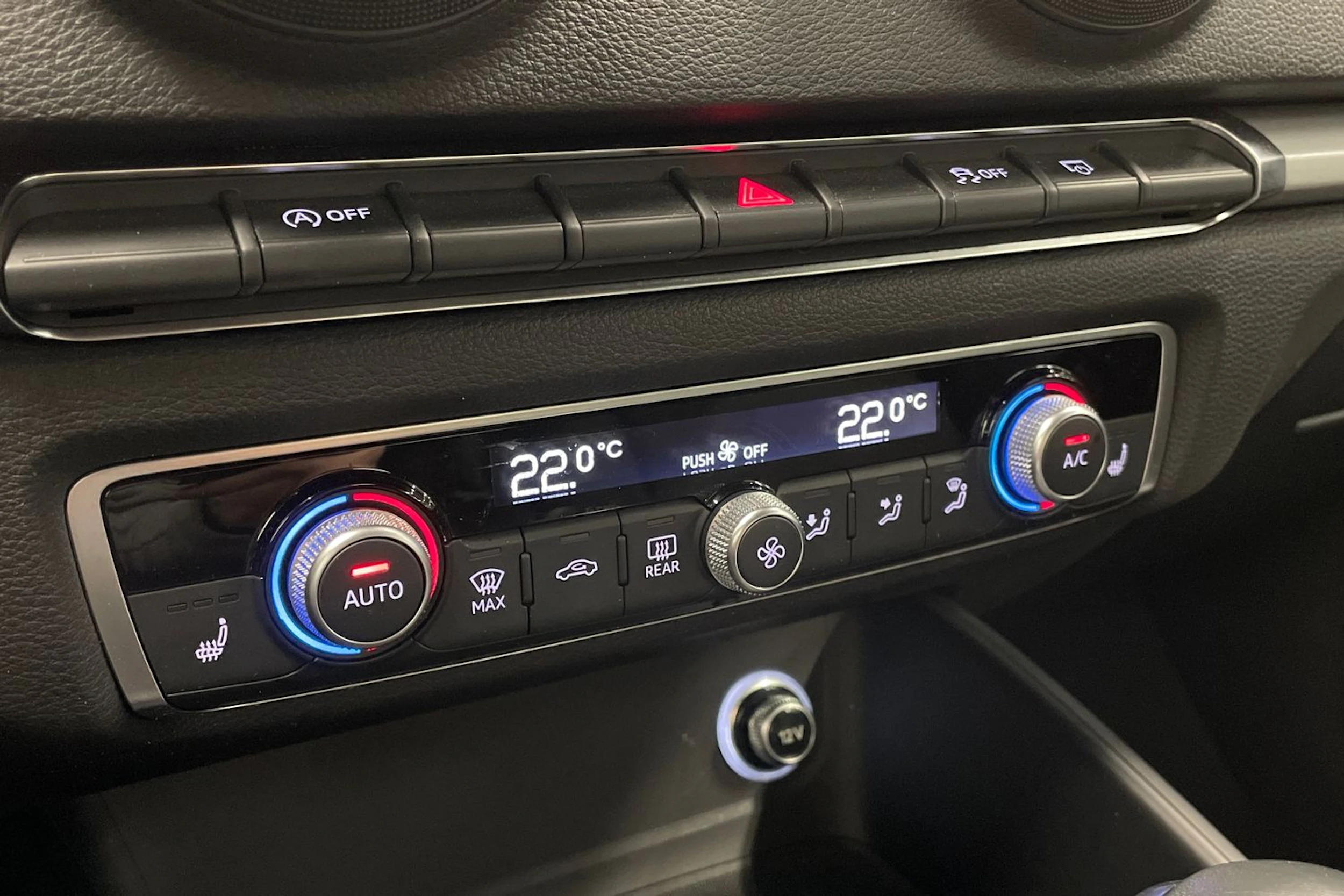 valkoinen Audi A3 2019 kuva 23.