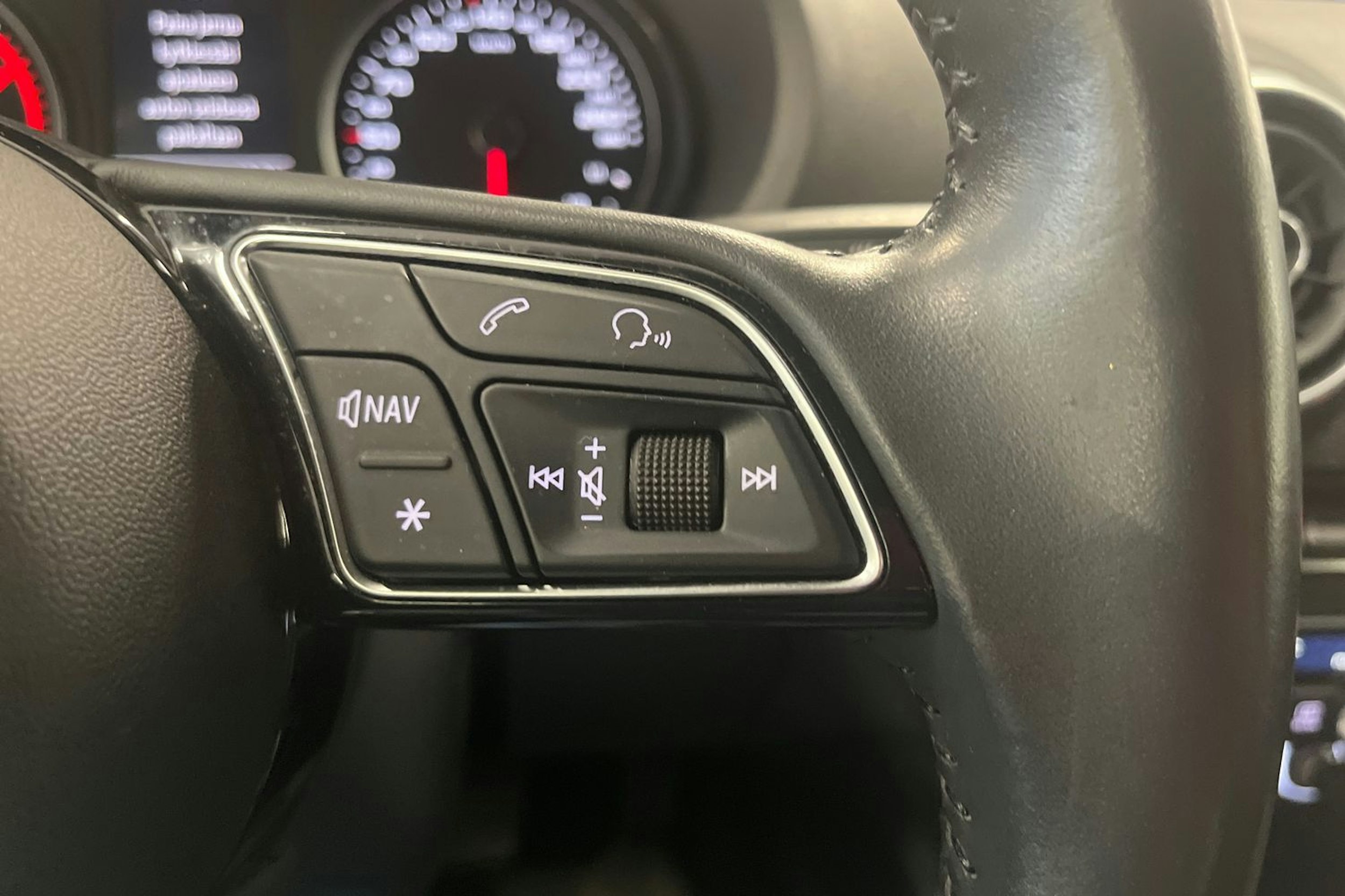 valkoinen Audi A3 2019 kuva 18.