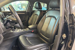 Musta Audi A3 2019 kuva 4.