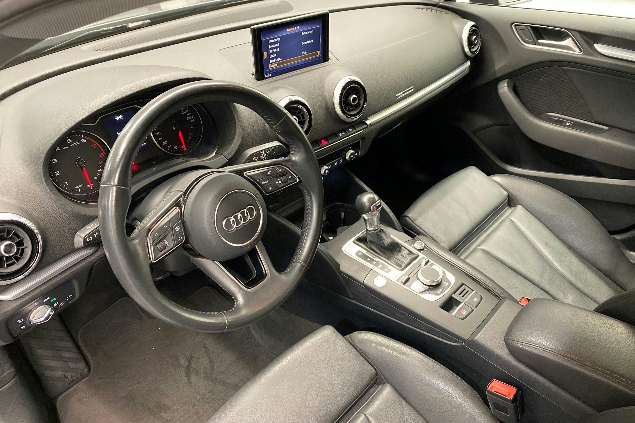 met. harmaa Audi A3 2019 kuva 6.