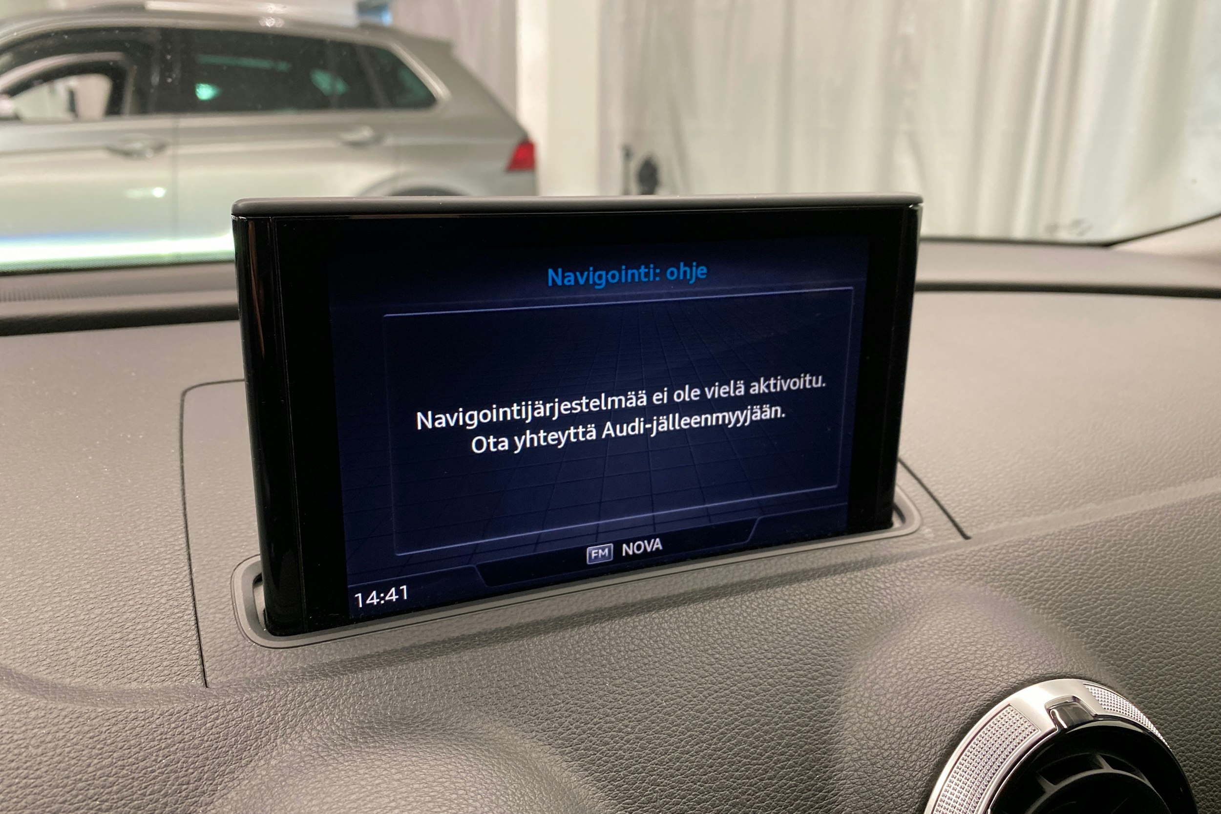 met. harmaa Audi A3 2019 kuva 12.