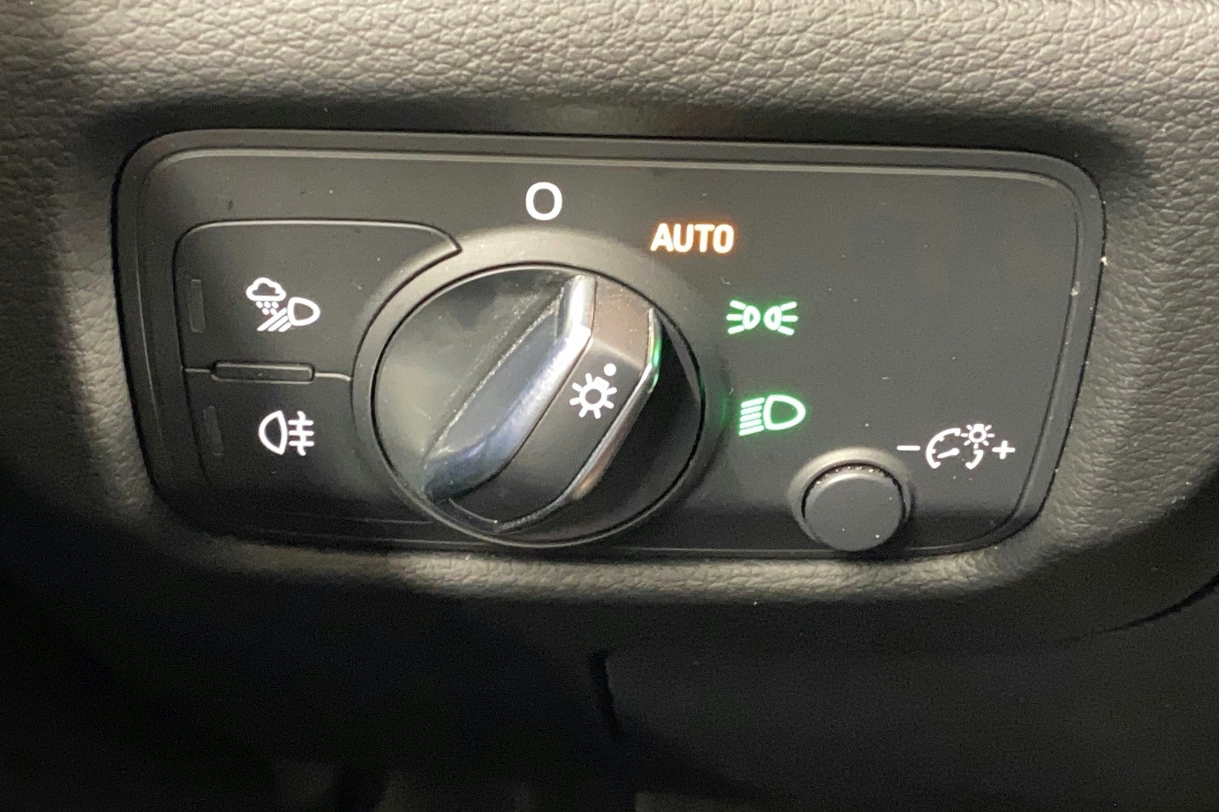 met. harmaa Audi A3 2019 kuva 18.