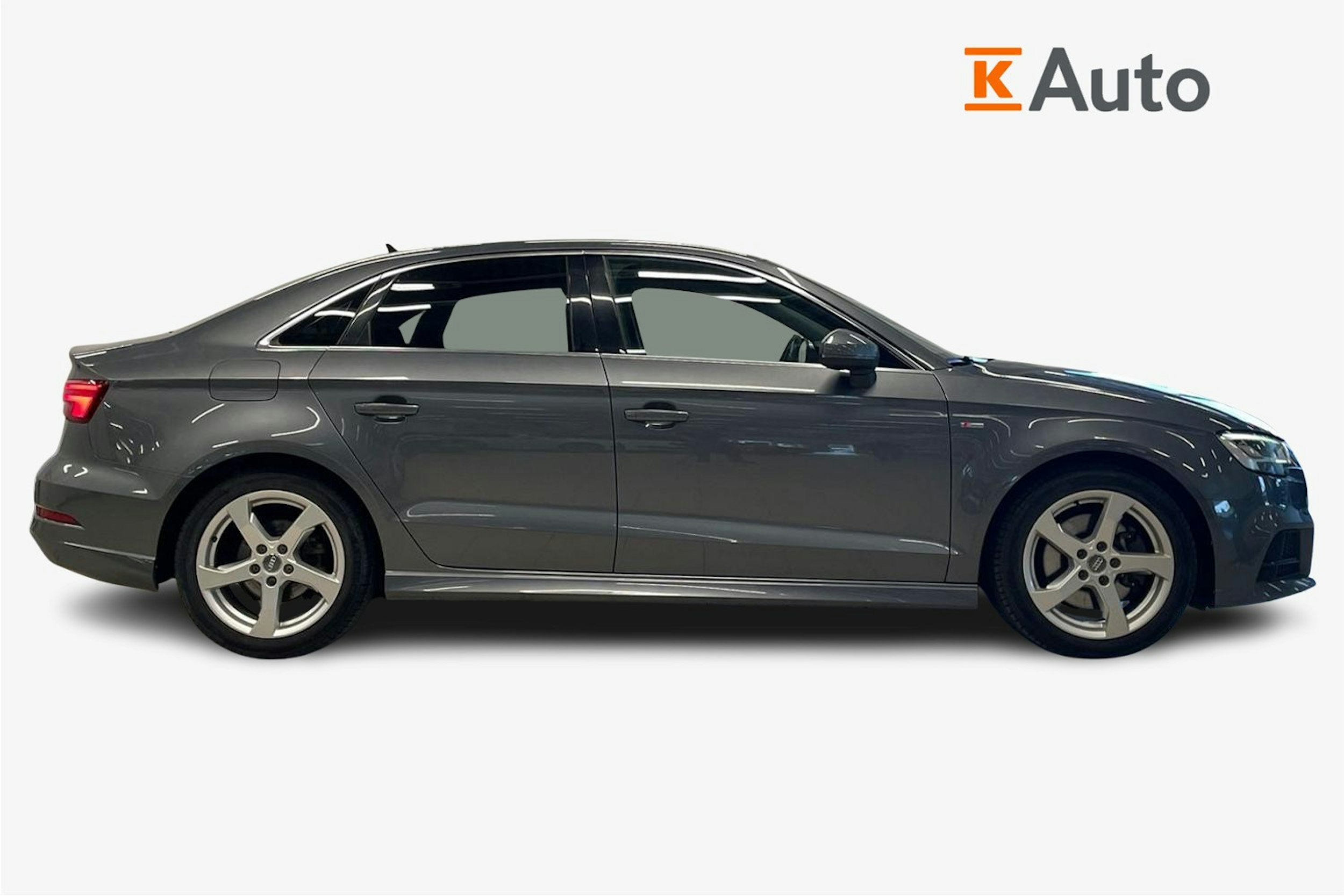 harmaa Audi A3 2020 kuva 6.