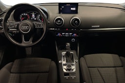 harmaa Audi A3 2020 kuva 9.