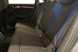 harmaa Audi A3 2020 kuva 10.