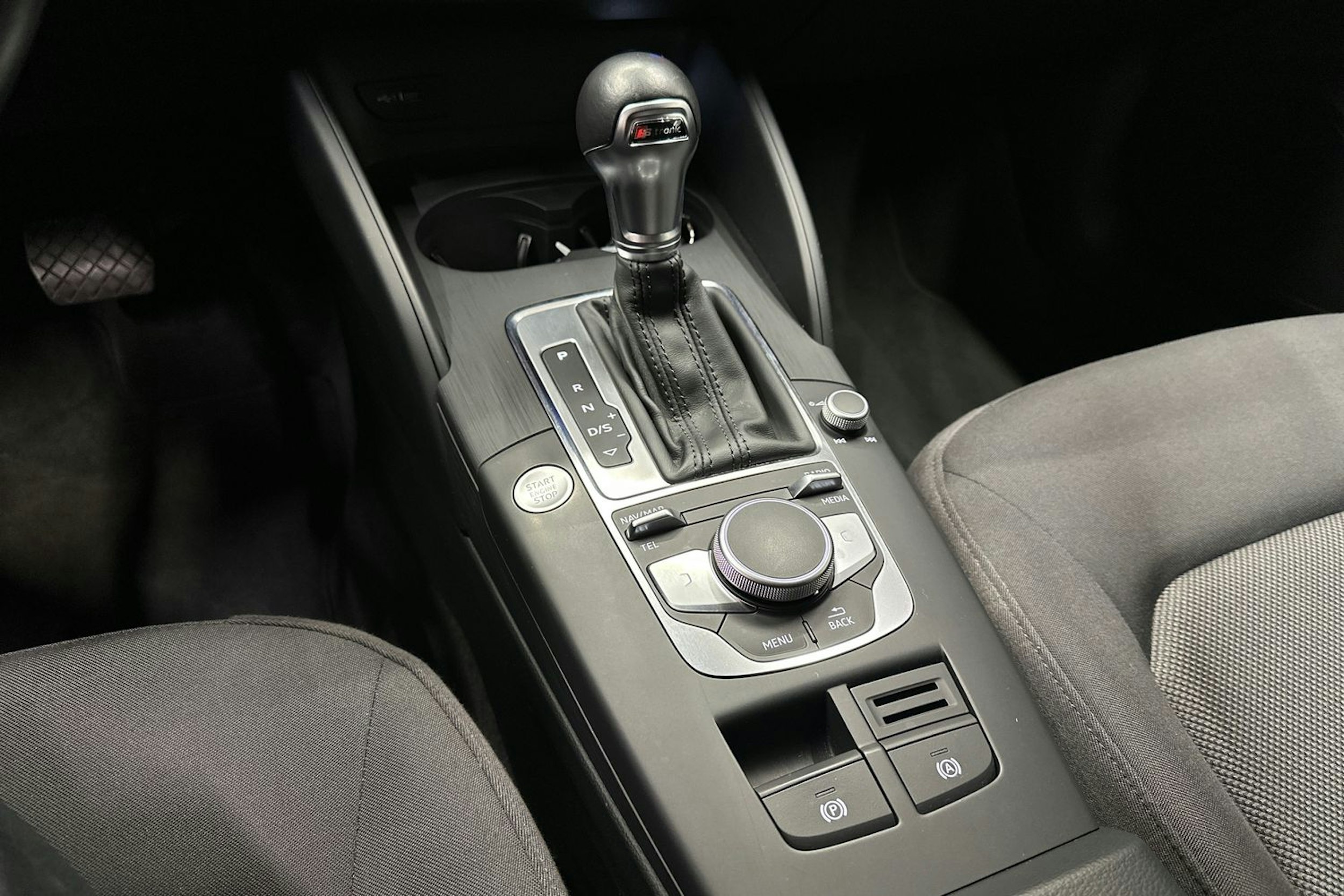 valkoinen Audi A3 2020 kuva 21.