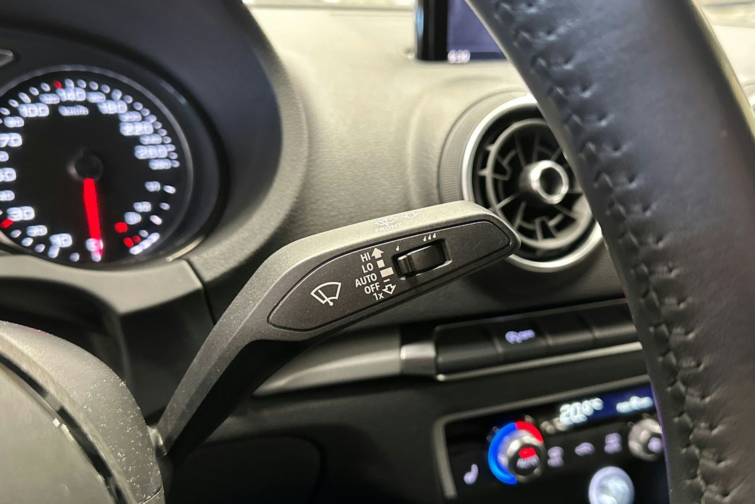 valkoinen Audi A3 2020 kuva 24.