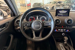 valkoinen Audi A3 2020 kuva 15.