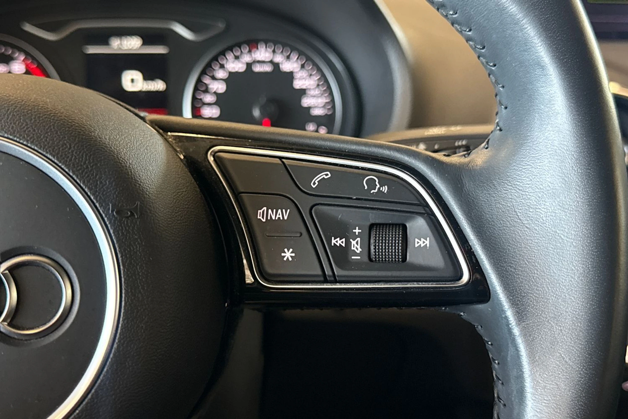 valkoinen Audi A3 2020 kuva 17.