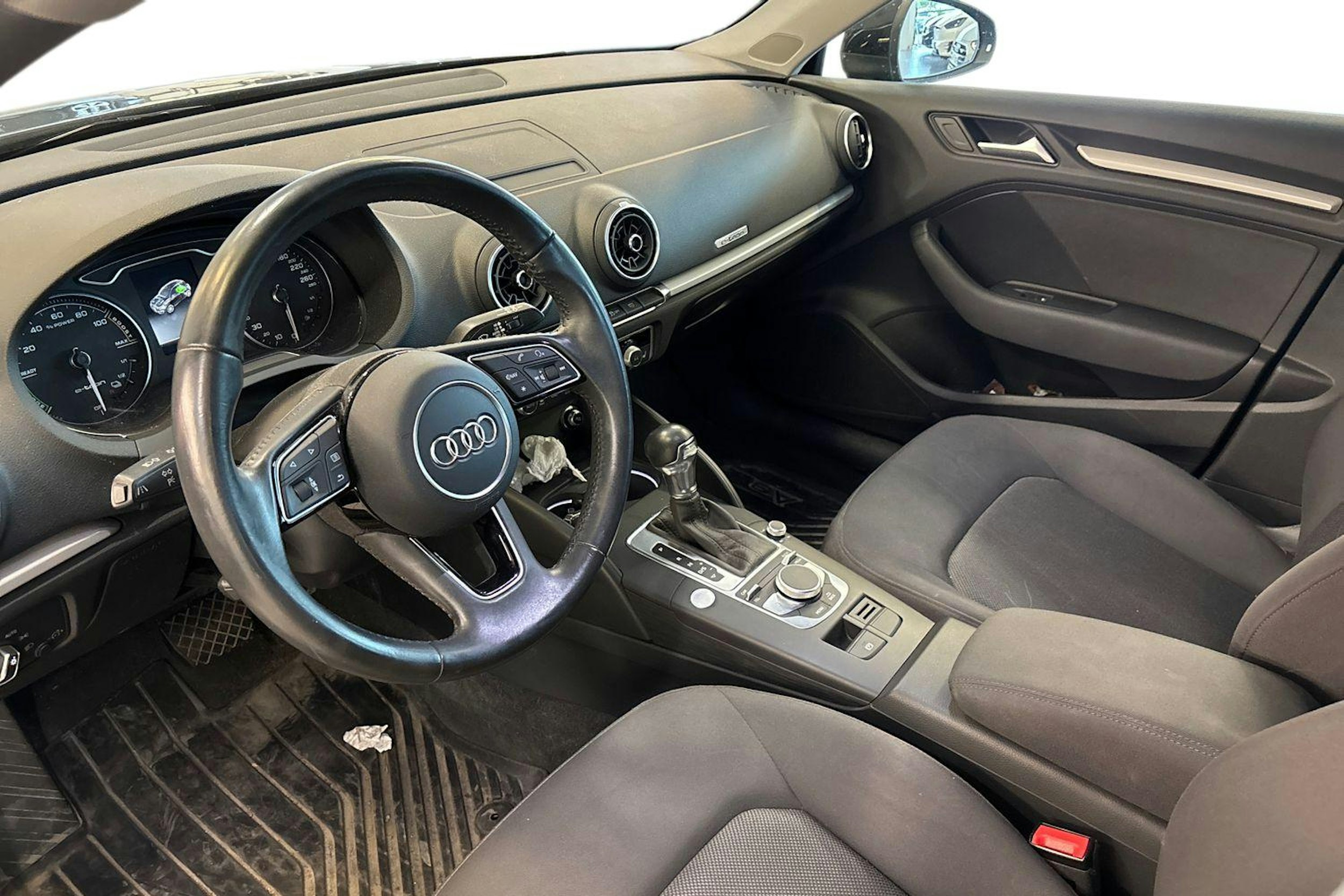Musta Audi A3 2020 kuva 3.