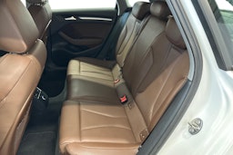 valkoinen Audi A3 2020 kuva 10.