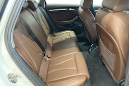 valkoinen Audi A3 2020 kuva 11.