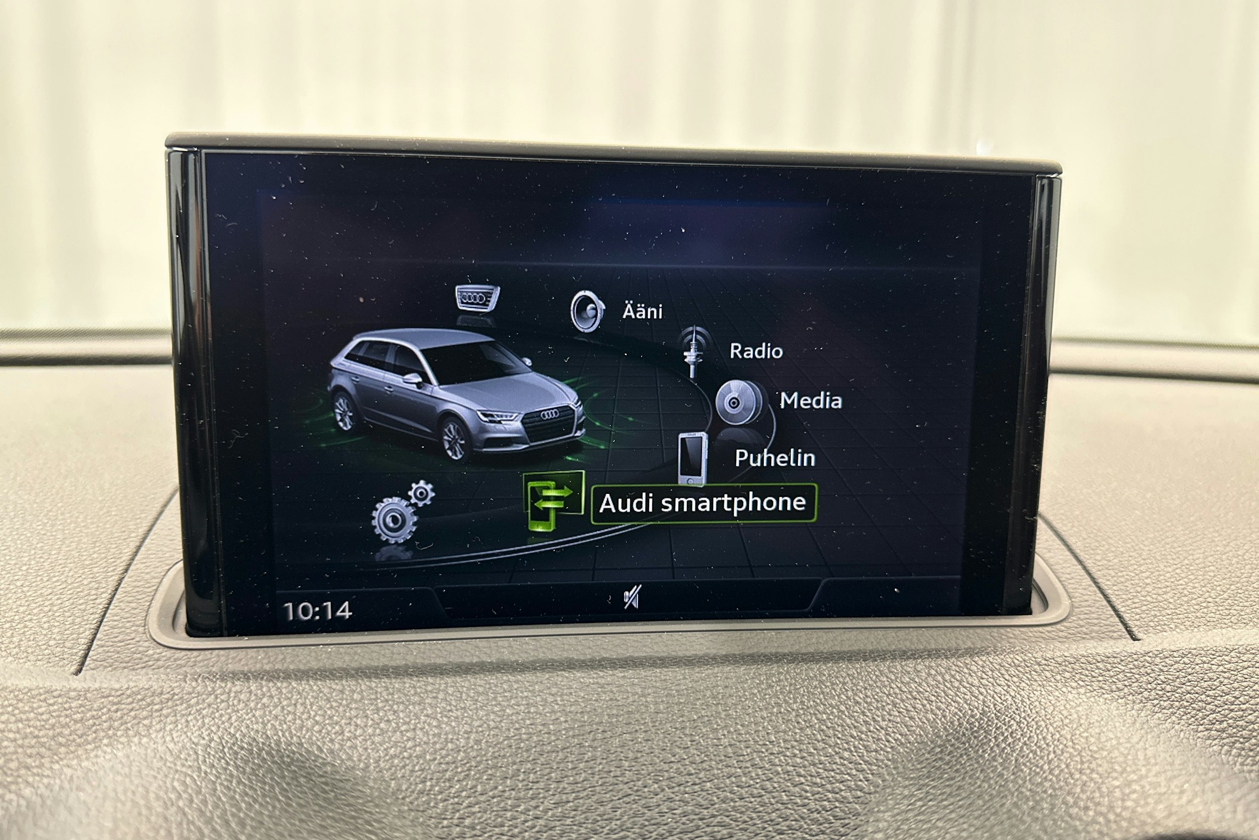 valkoinen Audi A3 2020 kuva 19.