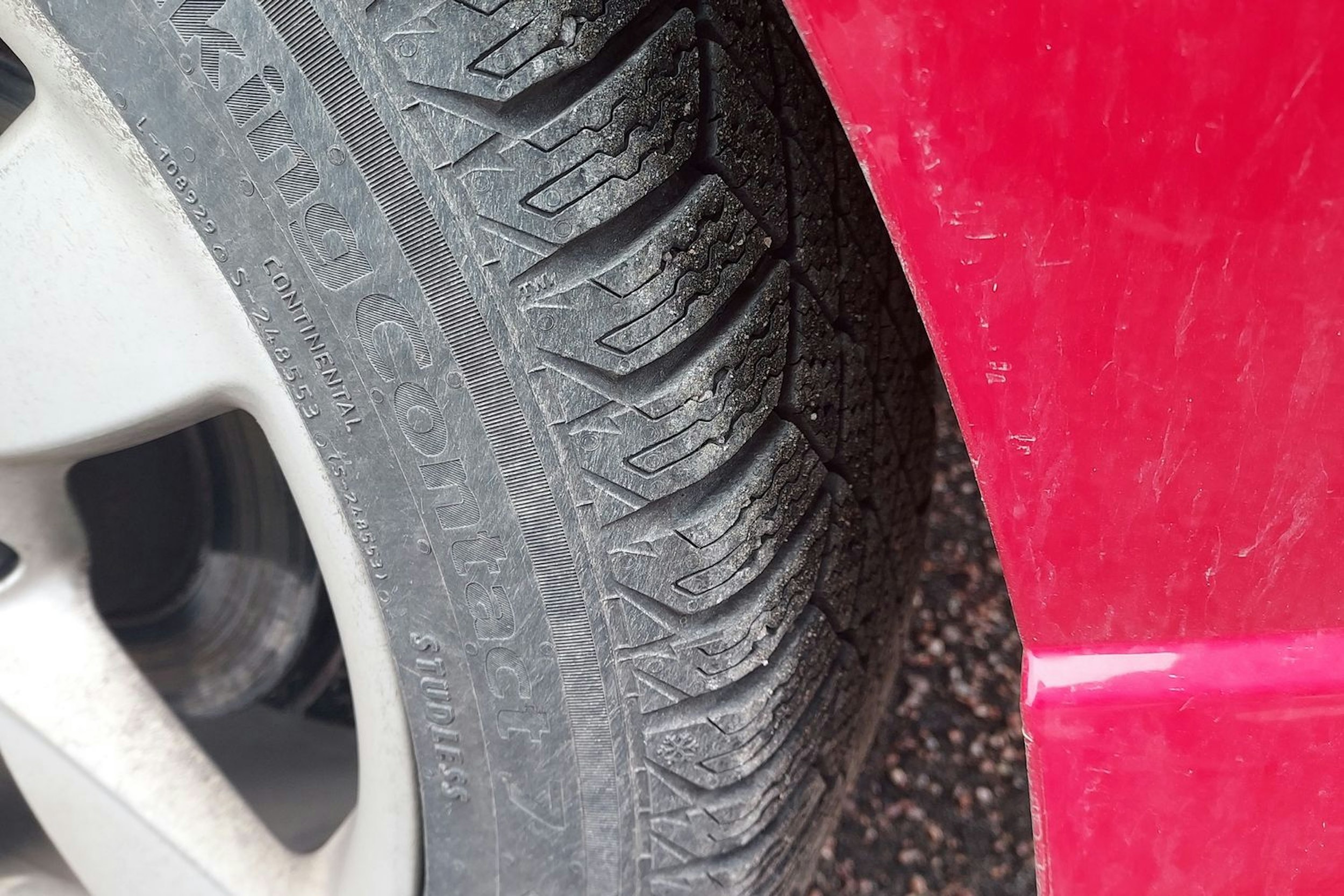 punainen Audi A3 2020 kuva 7.