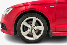 punainen Audi A3 2020 kuva 12.