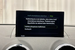 punainen Audi A3 2020 kuva 23.