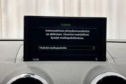 punainen Audi A3 2020 kuva 24.