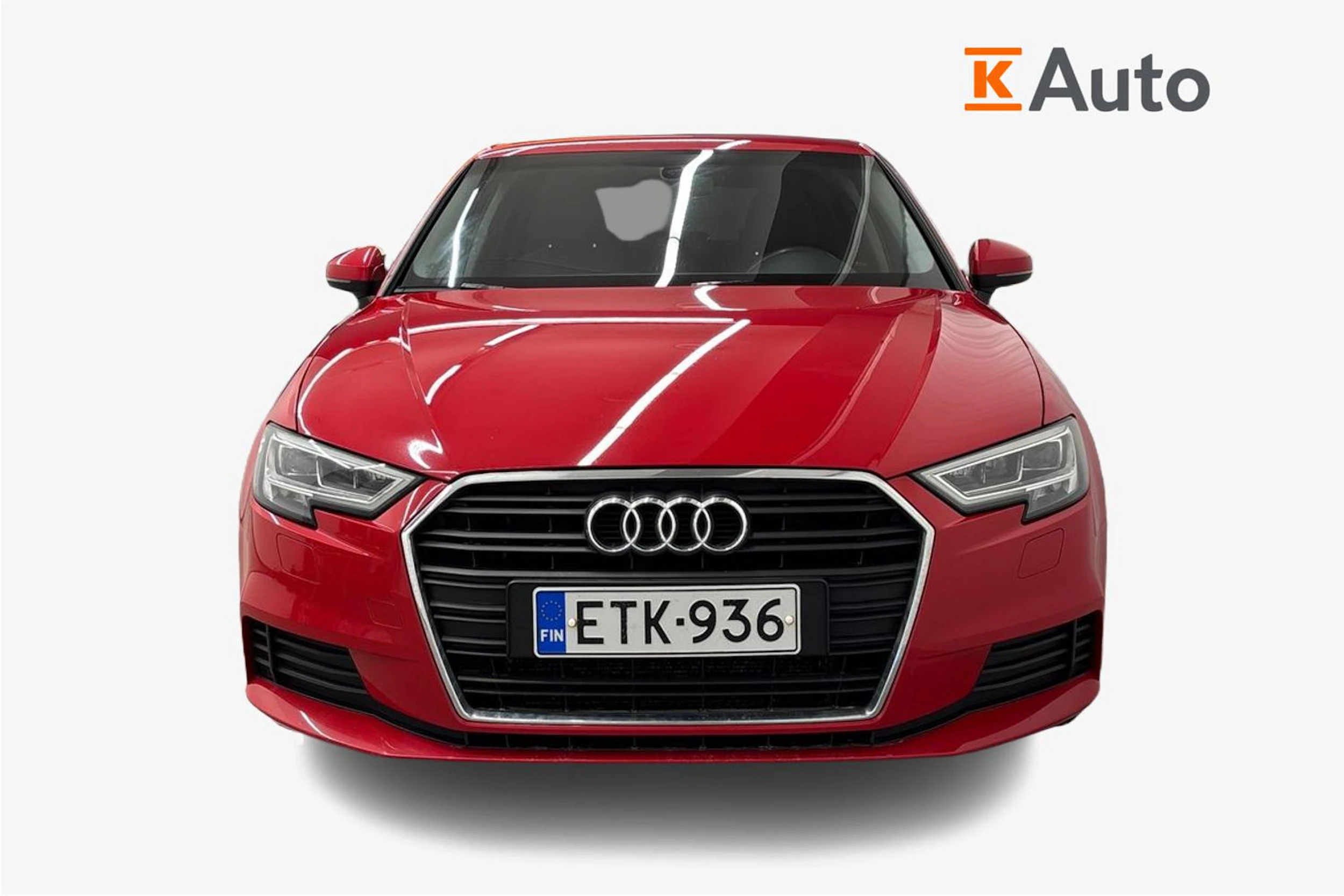 punainen Audi A3 2020 kuva 4.