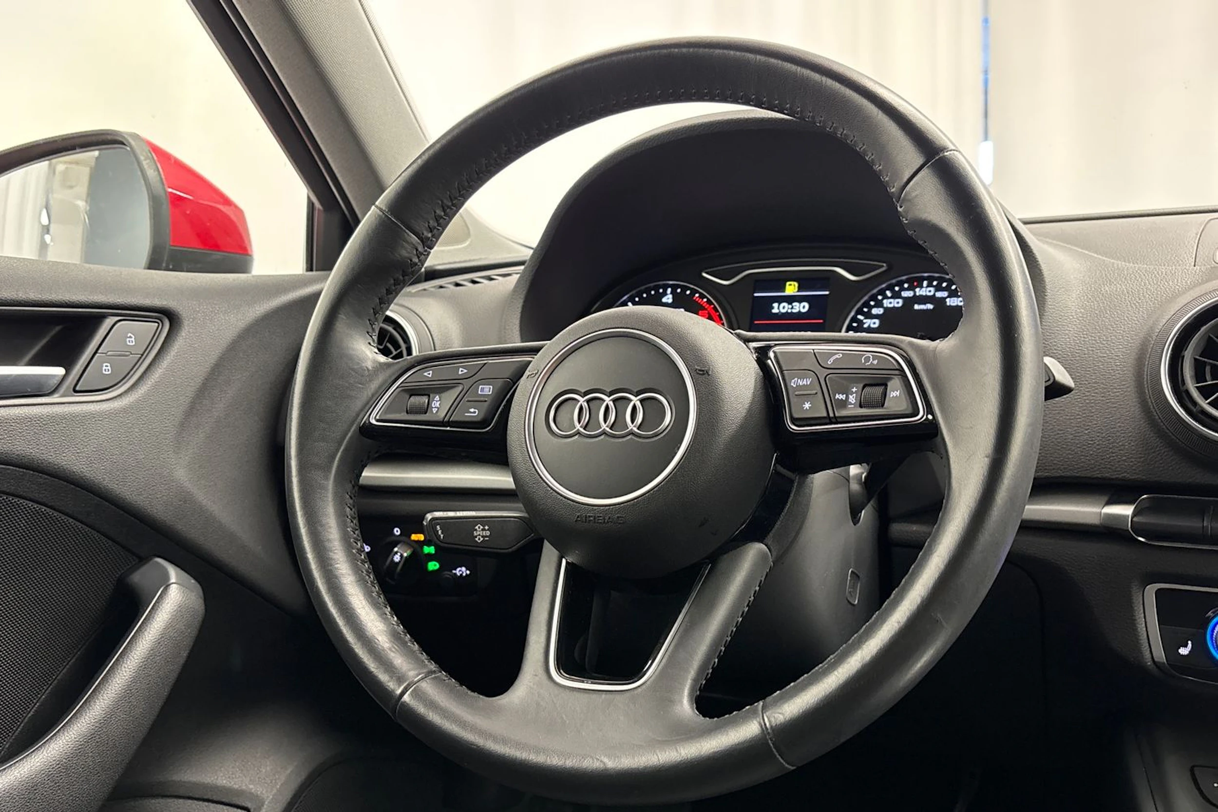 punainen Audi A3 2020 kuva 12.