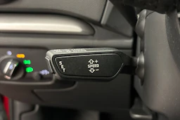 punainen Audi A3 2020 kuva 15.