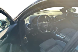 Musta Audi A3 2020 kuva 3.