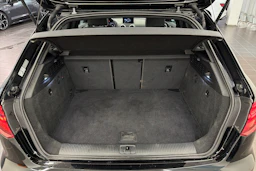 Musta Audi A3 2020 kuva 11.