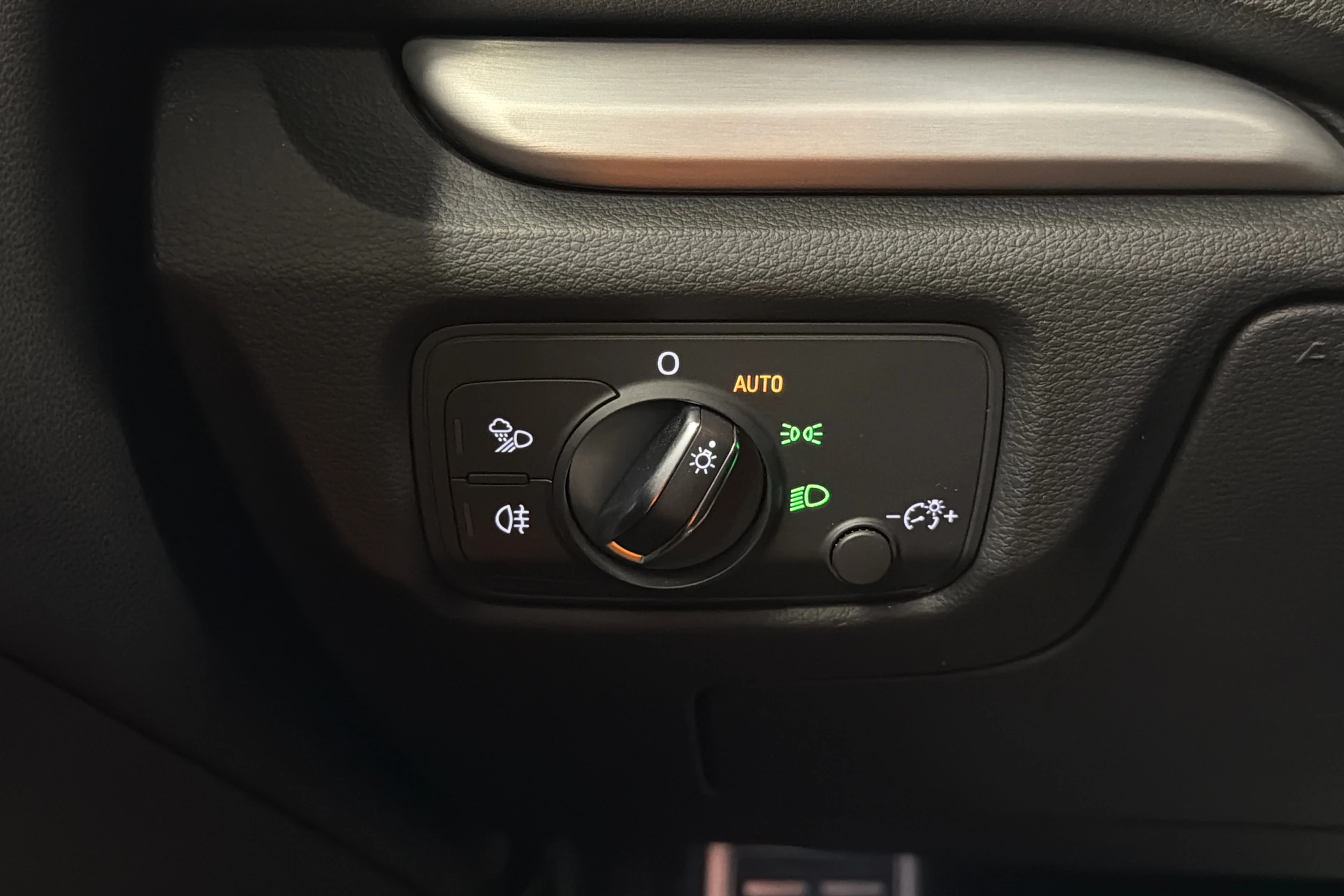 Musta Audi A3 2020 kuva 18.