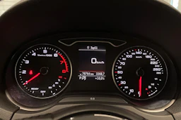 hopea Audi A3 2020 kuva 17.