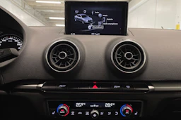 hopea Audi A3 2020 kuva 20.