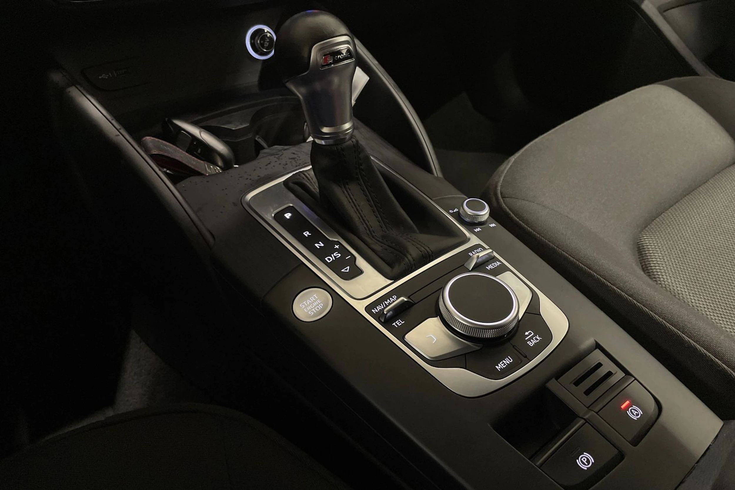 hopea Audi A3 2020 kuva 21.