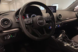 hopea Audi A3 2020 kuva 25.