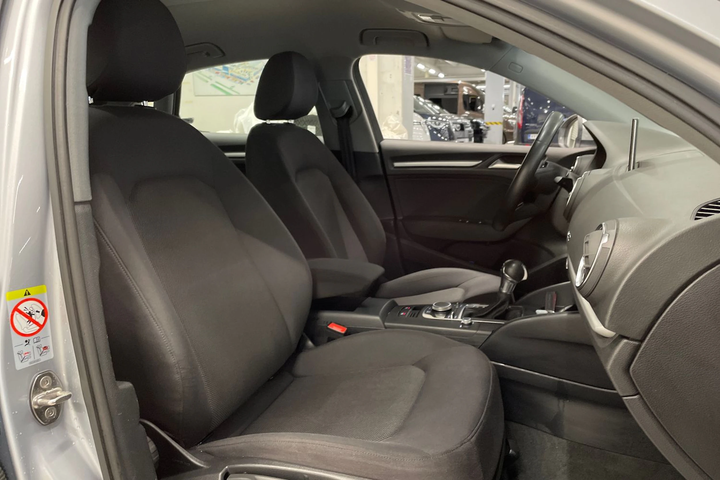 hopea Audi A3 2020 kuva 26.