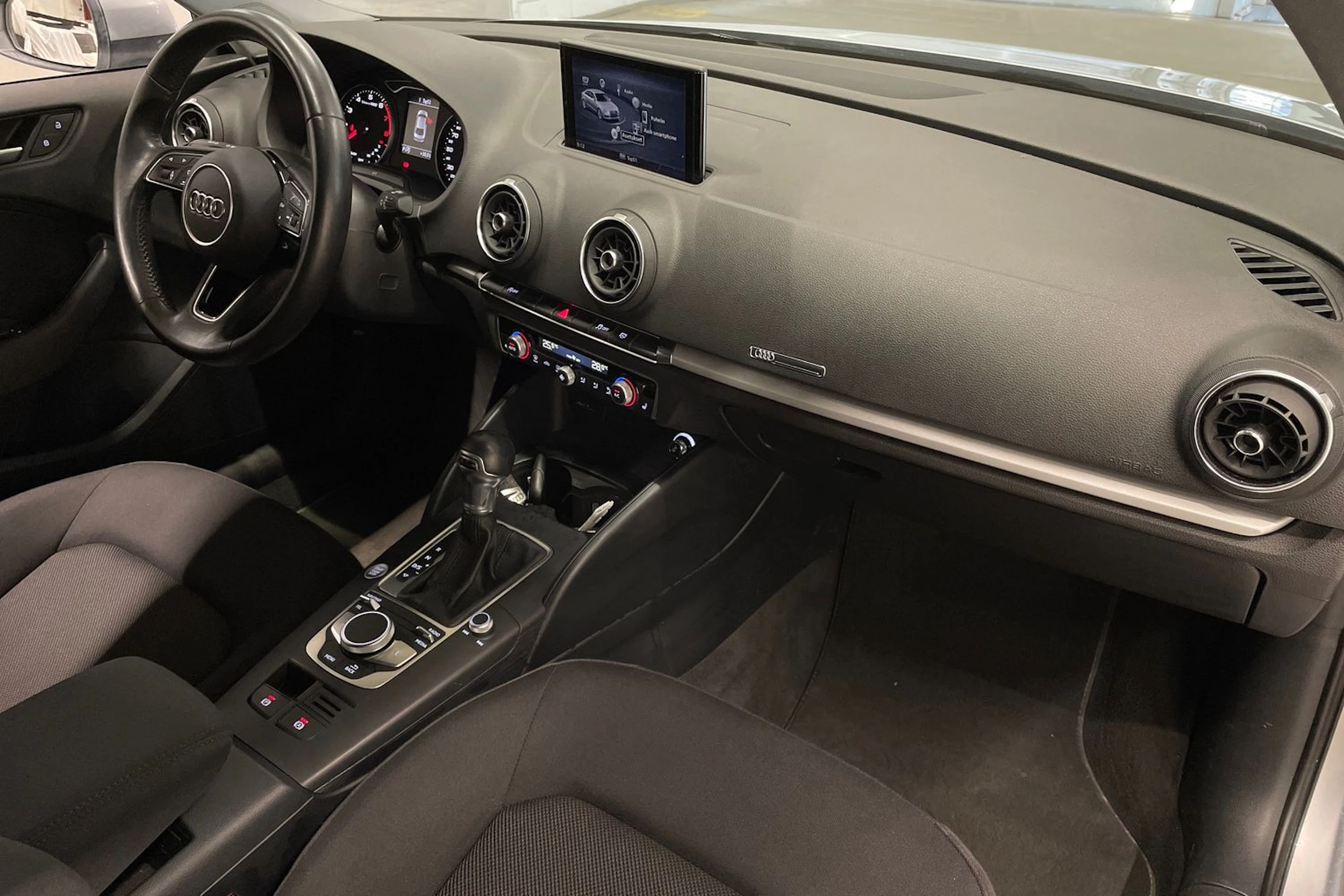 hopea Audi A3 2020 kuva 27.