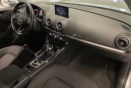 hopea Audi A3 2020 kuva 27.