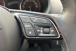 musta Audi A3 2020 kuva 18.