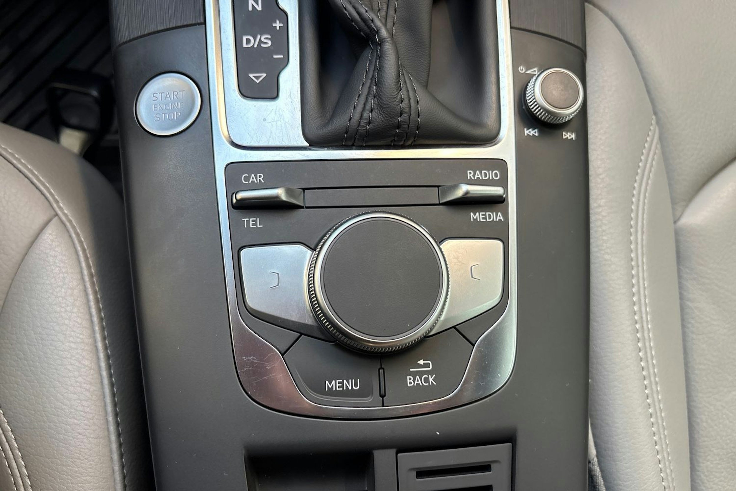 musta Audi A3 2020 kuva 21.
