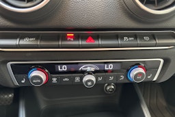 musta Audi A3 2020 kuva 24.