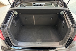 musta Audi A3 2020 kuva 25.