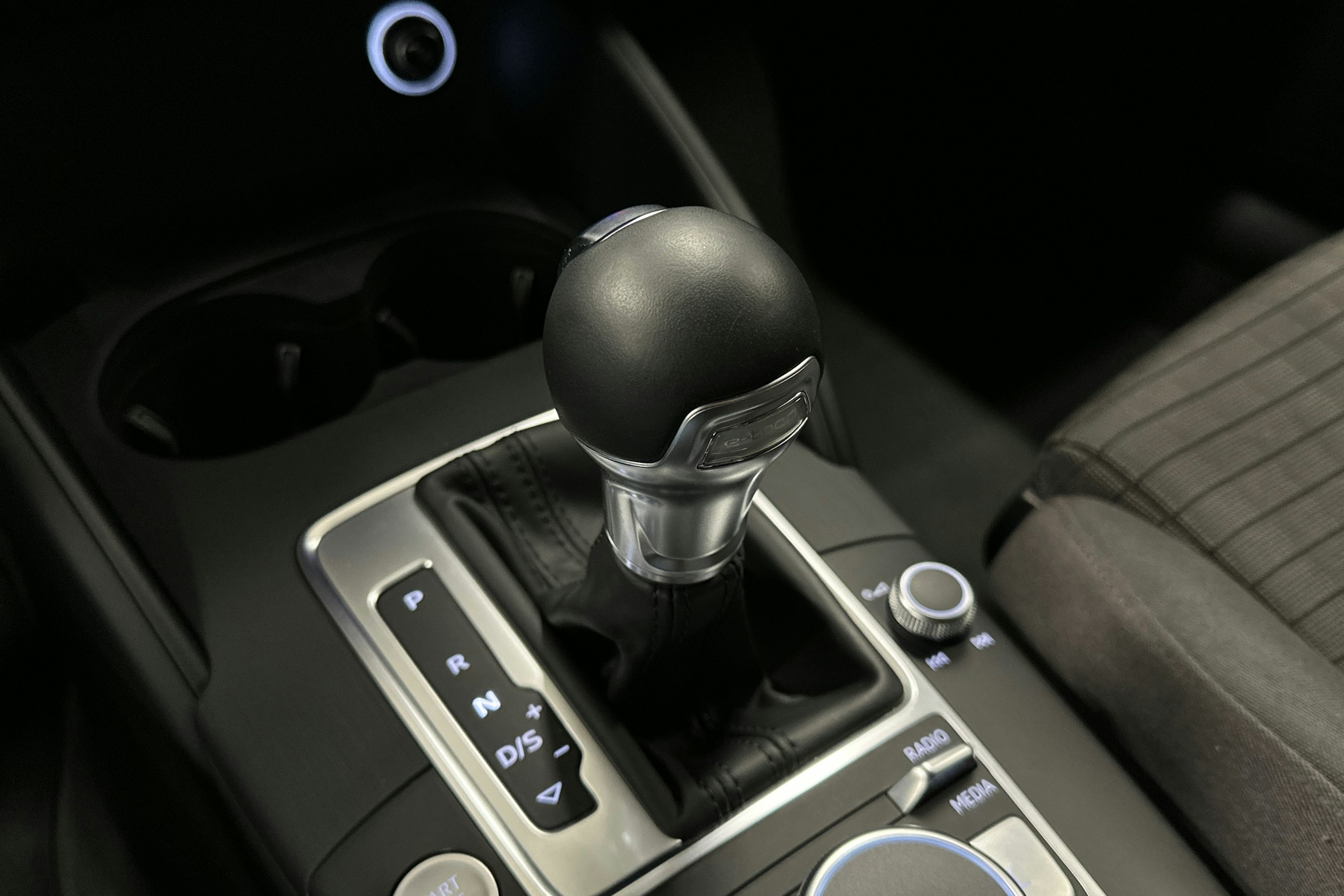 valkoinen Audi A3 2020 kuva 26.