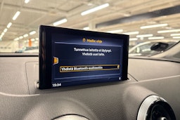 harmaa Audi A3 2020 kuva 20.