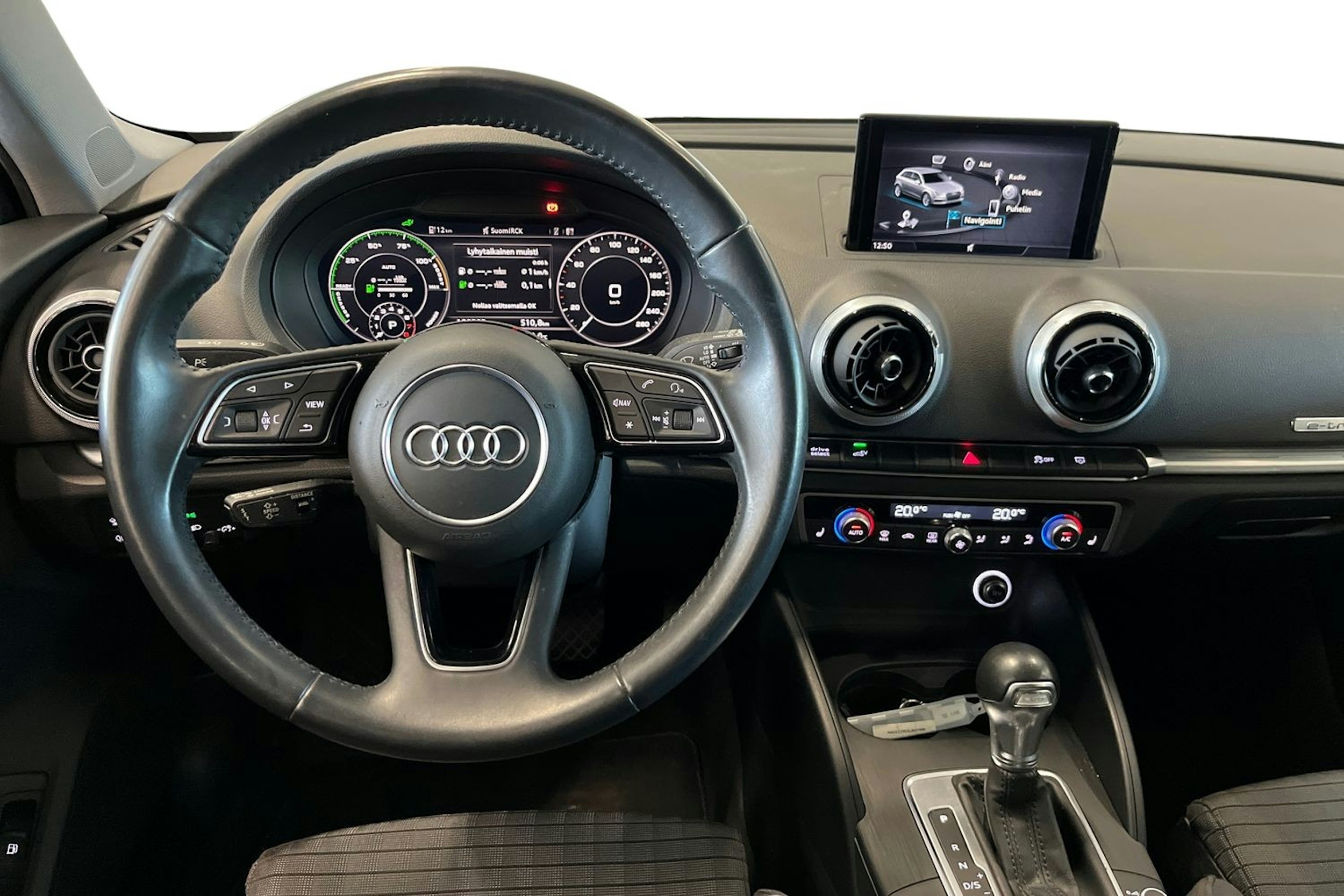 sininen Audi A3 2020 kuva 9.