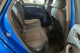 sininen Audi A3 2020 kuva 16.