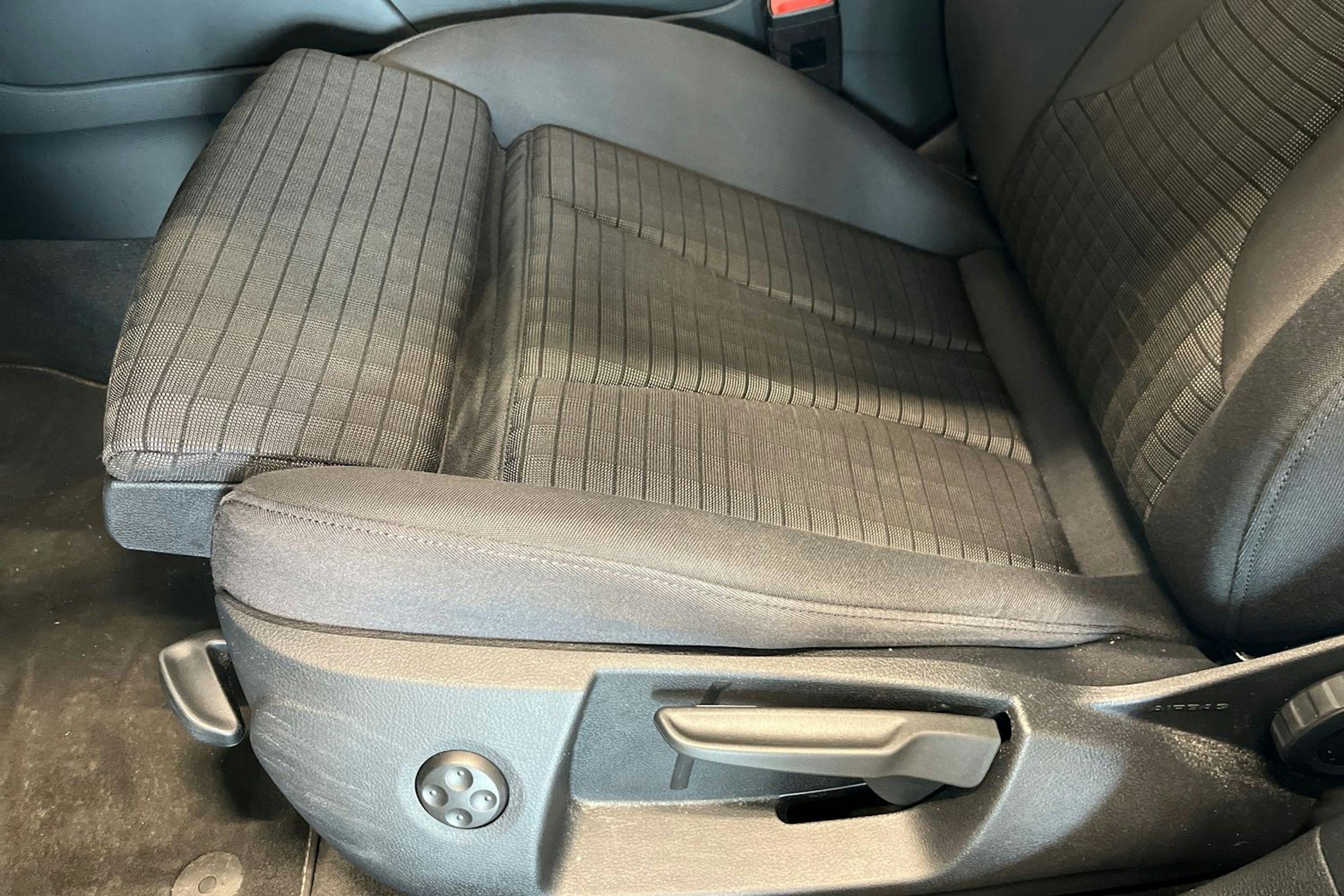 sininen Audi A3 2020 kuva 18.