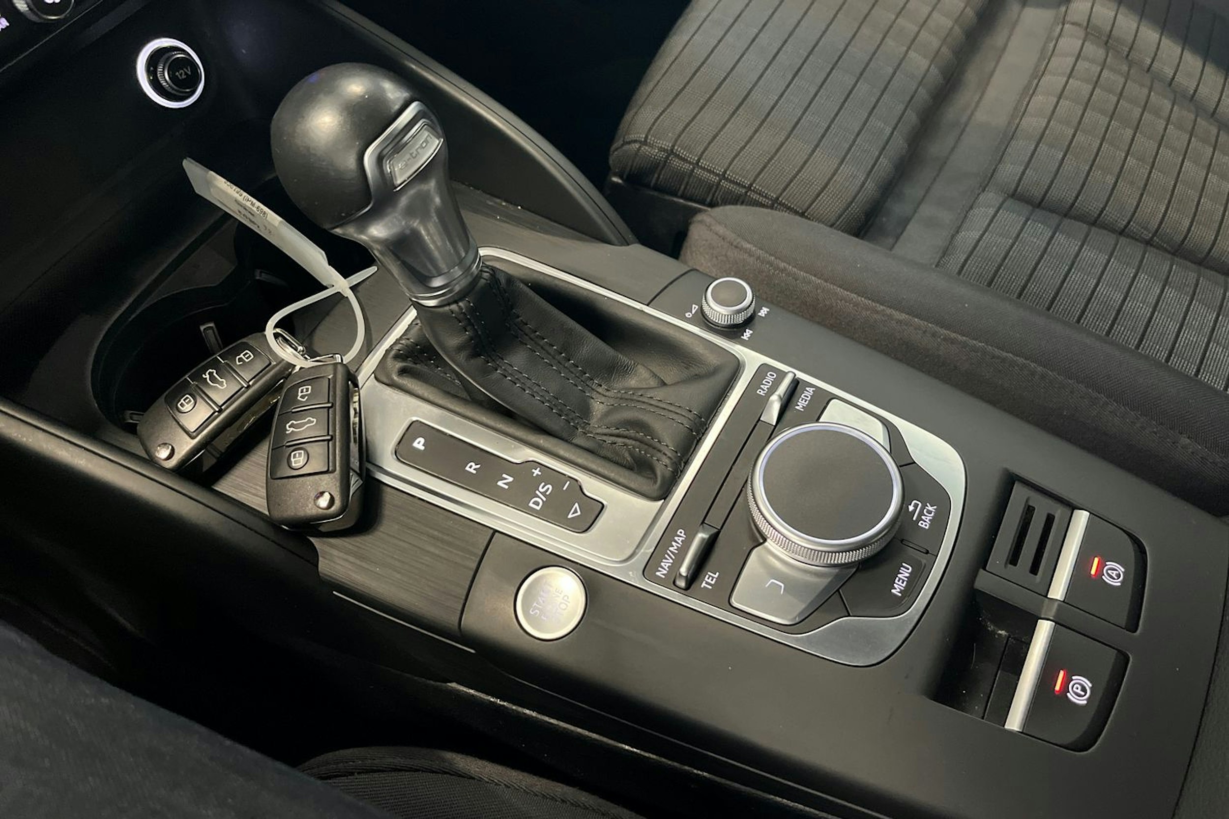 sininen Audi A3 2020 kuva 30.