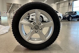 sininen Audi A3 2020 kuva 38.