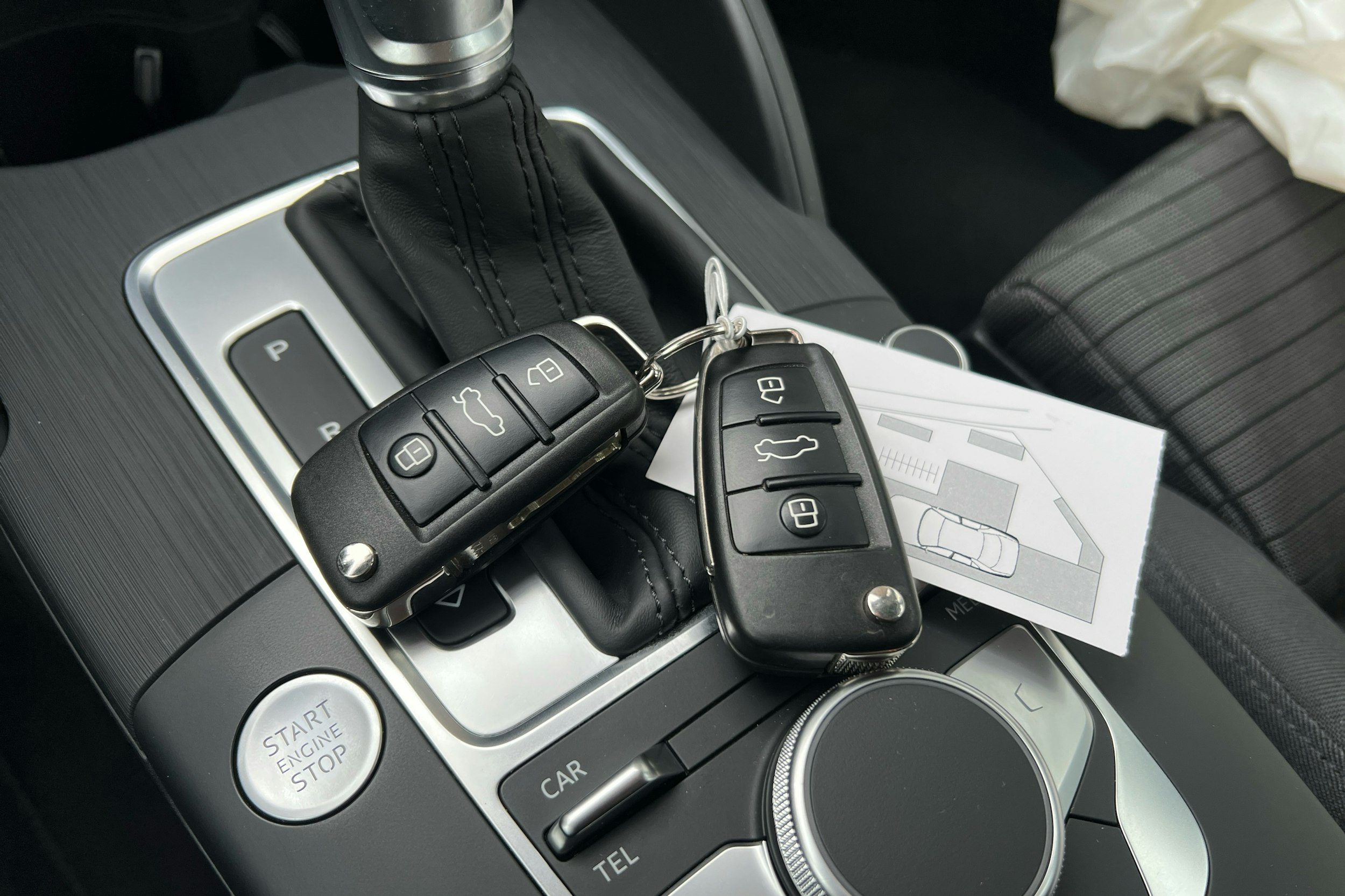 punainen Audi A3 2020 kuva 23.